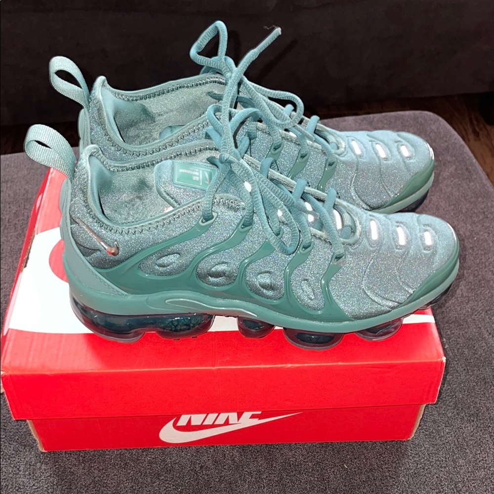 Nike Kids Shoes in Teal